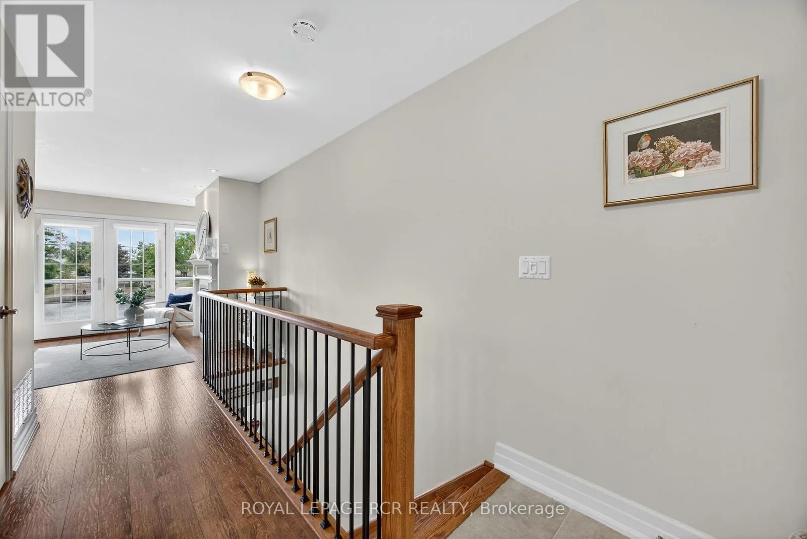 3 - 64 RIVER ROAD E