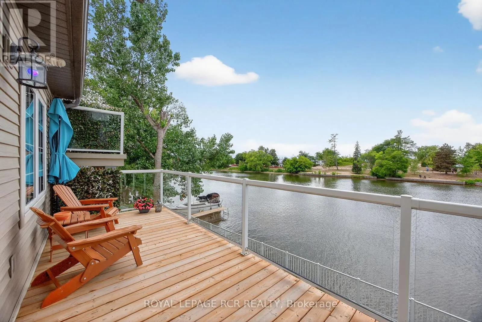 3 - 64 RIVER ROAD E