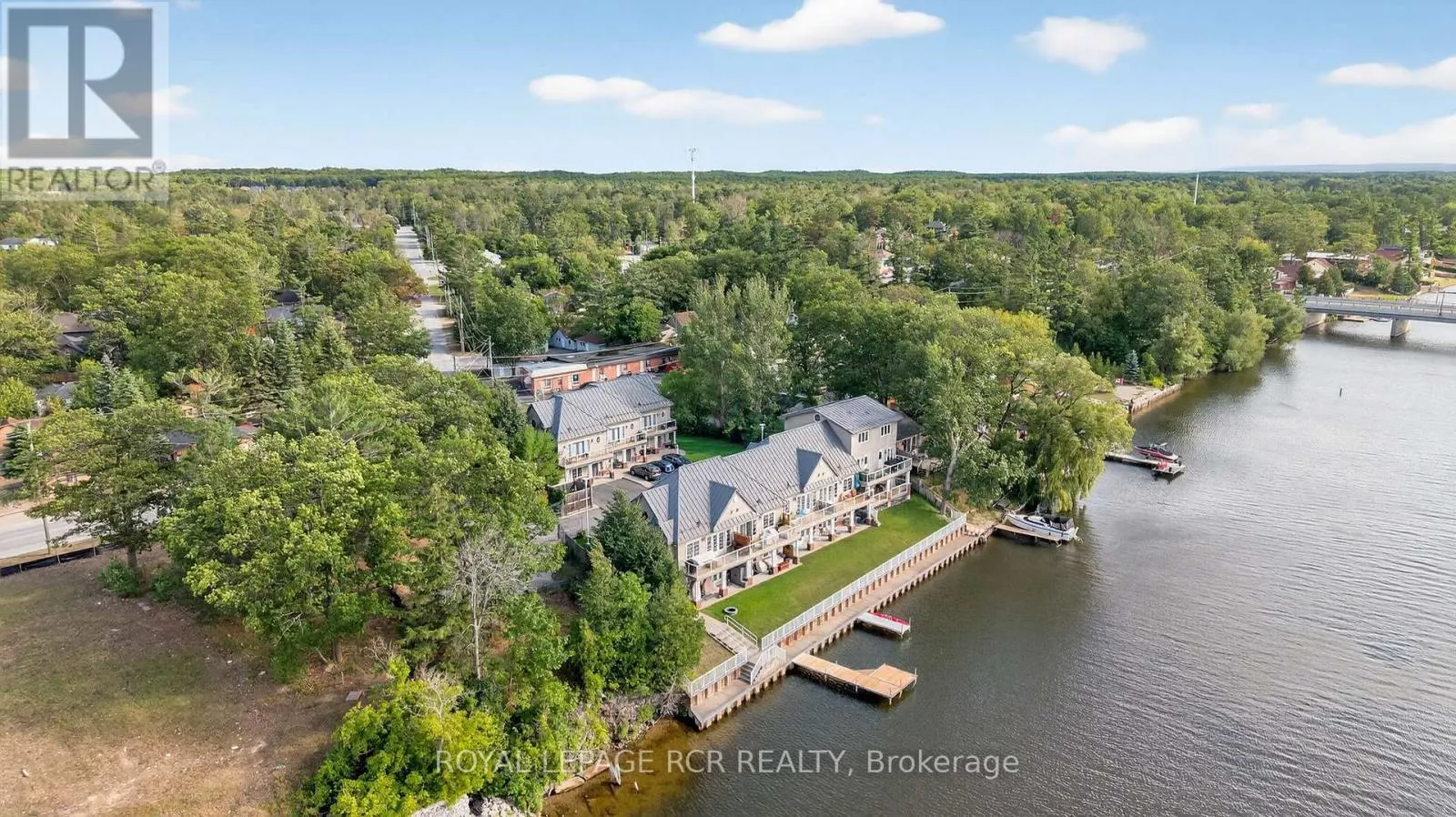 3 - 64 RIVER ROAD E