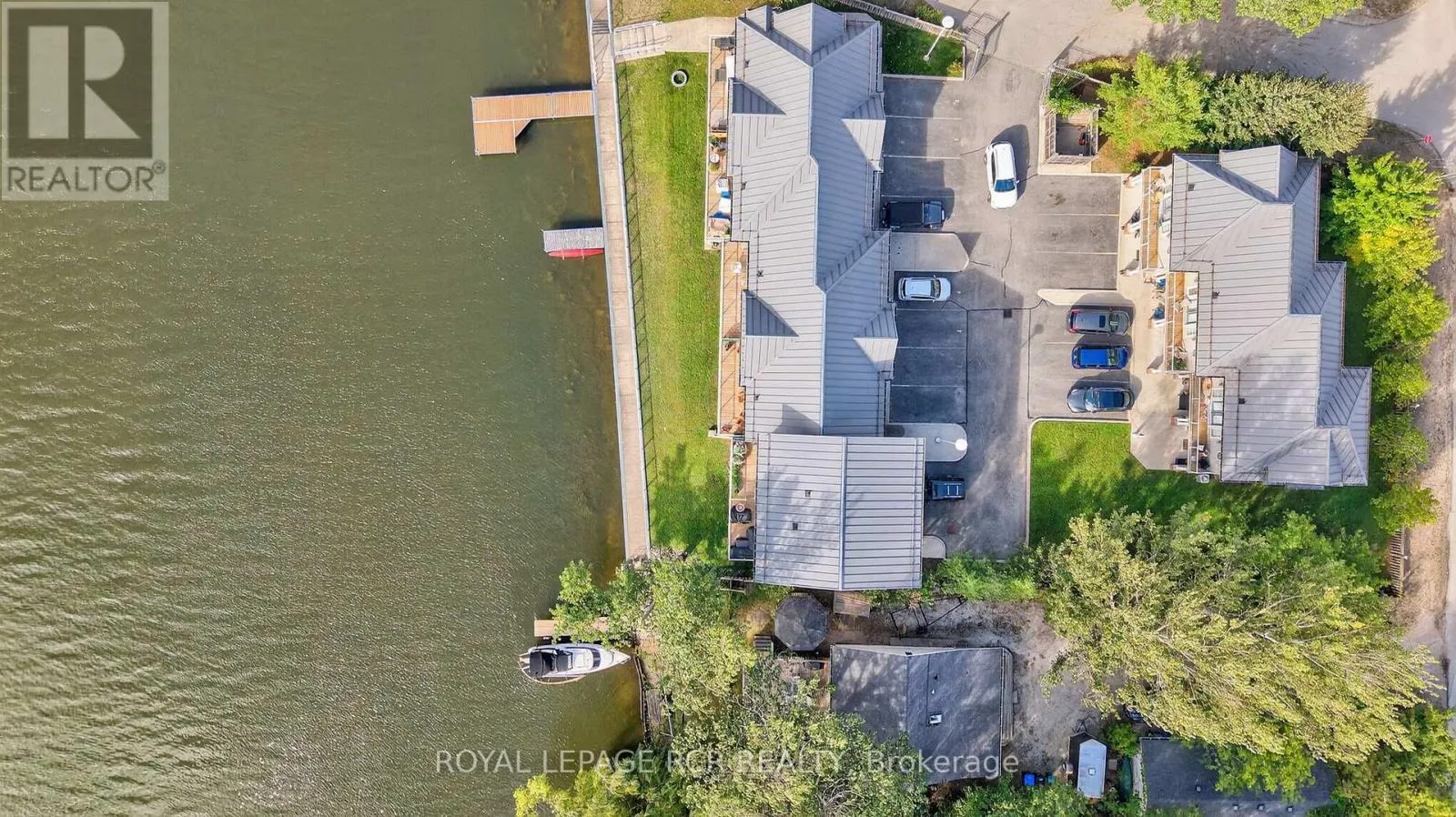 3 - 64 RIVER ROAD E