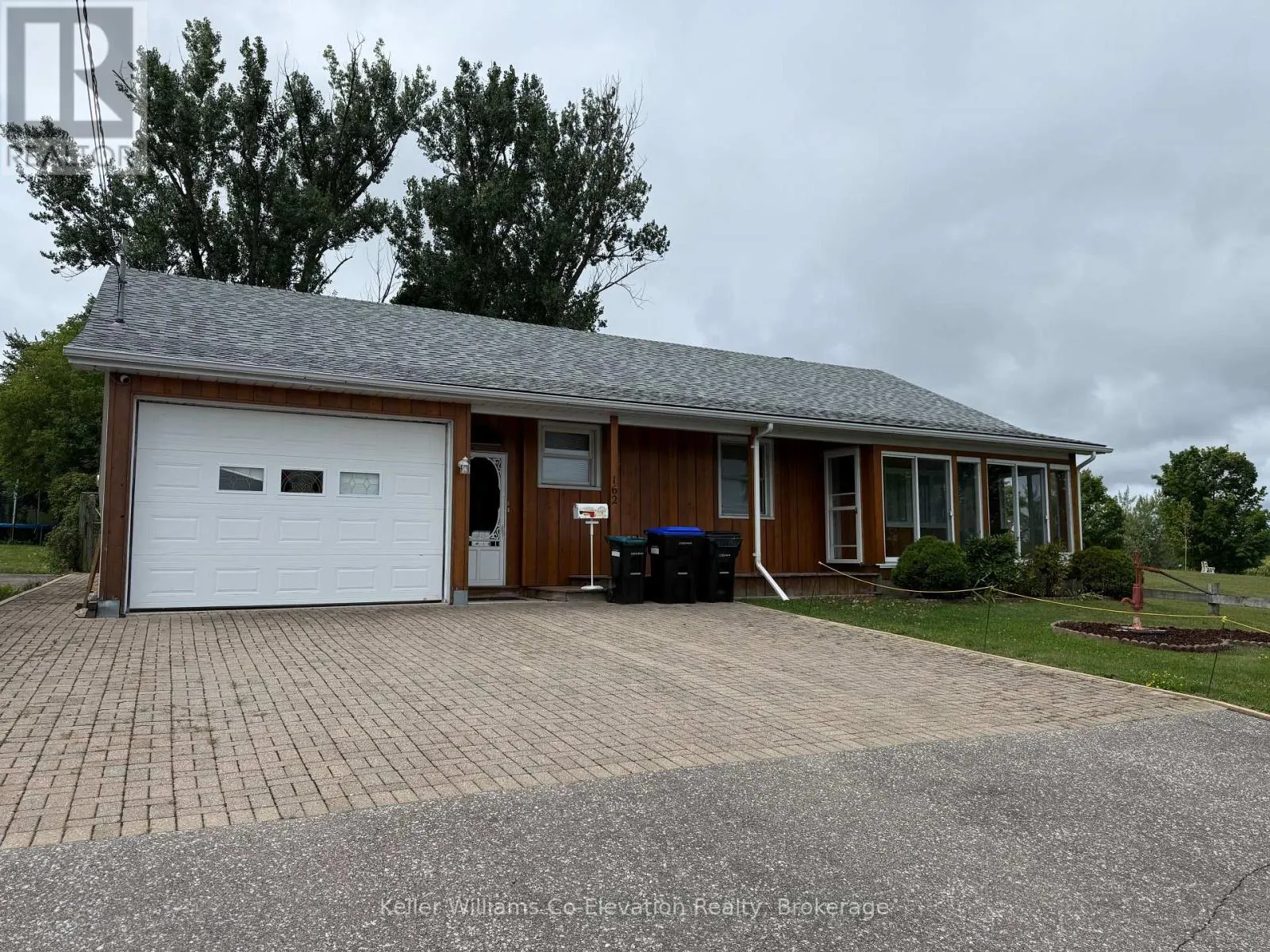 162 LINDSAY STREET