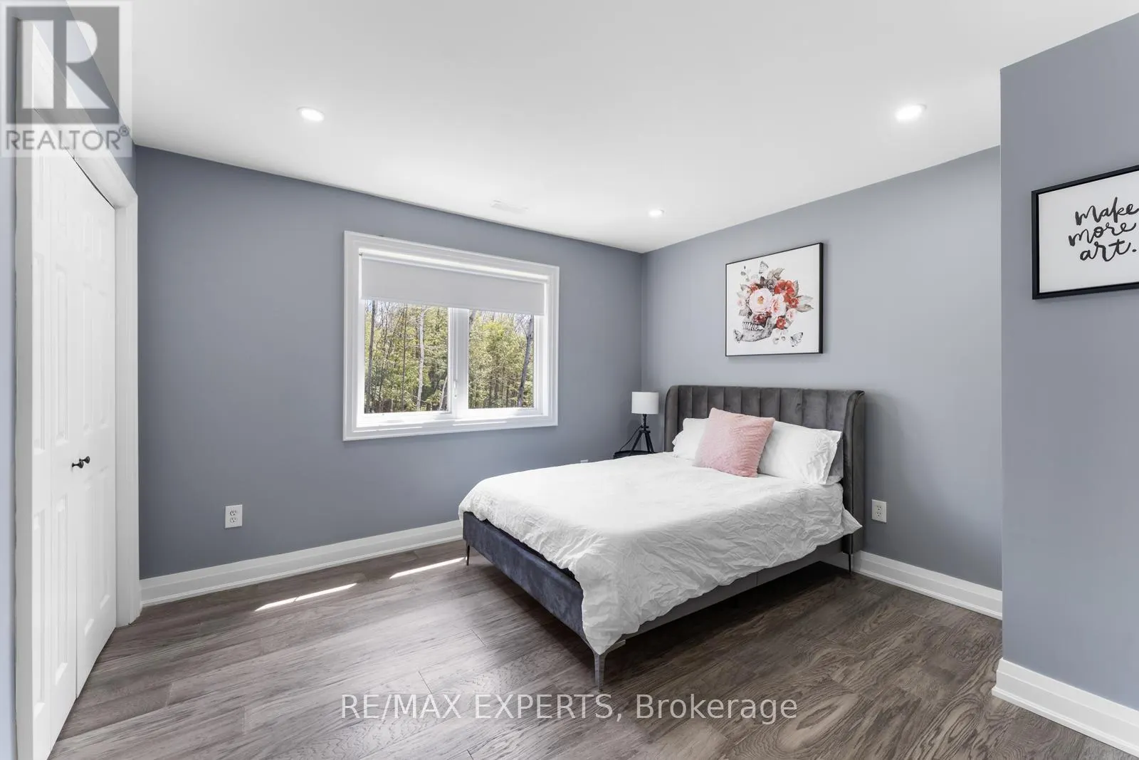 11 JOLIET CRESCENT