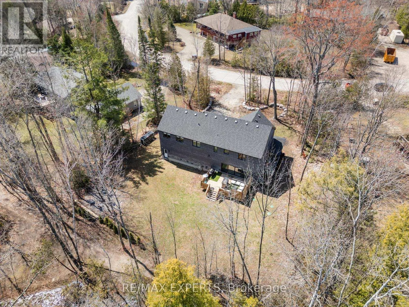 11 JOLIET CRESCENT
