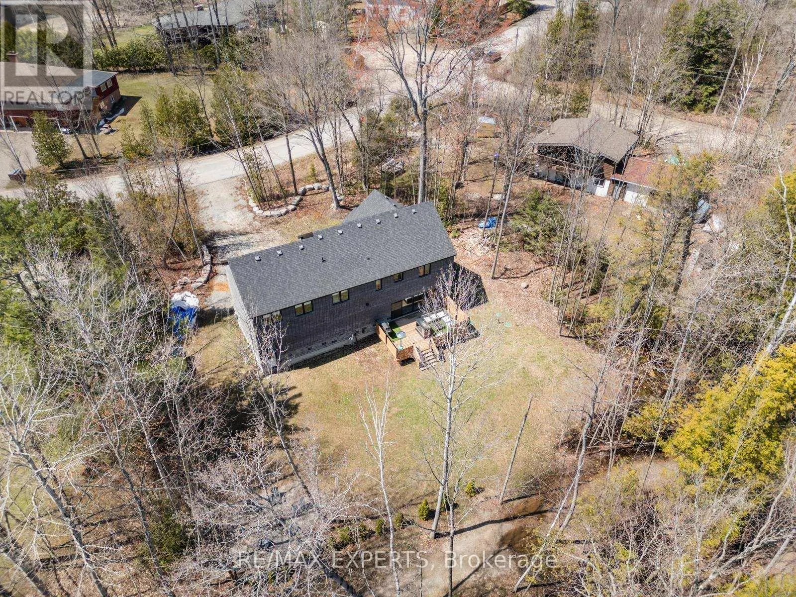 11 JOLIET CRESCENT