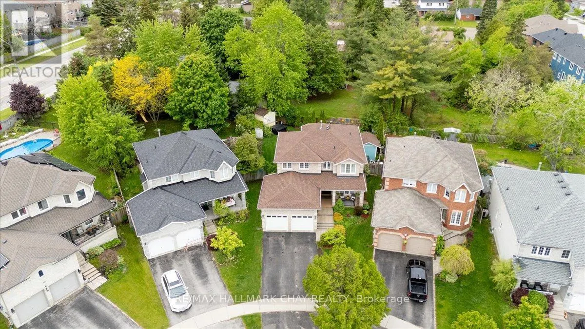 20 STONEYBROOK CRESCENT