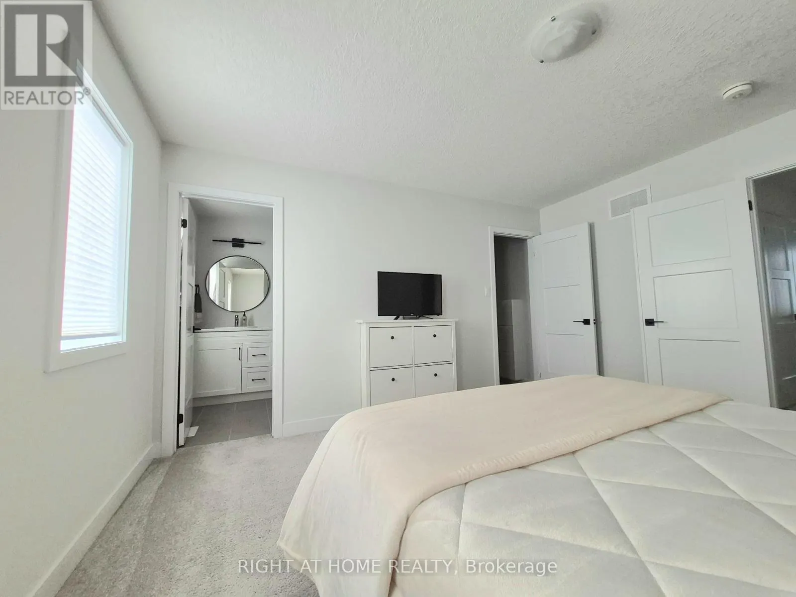 89 ARCHER AVENUE