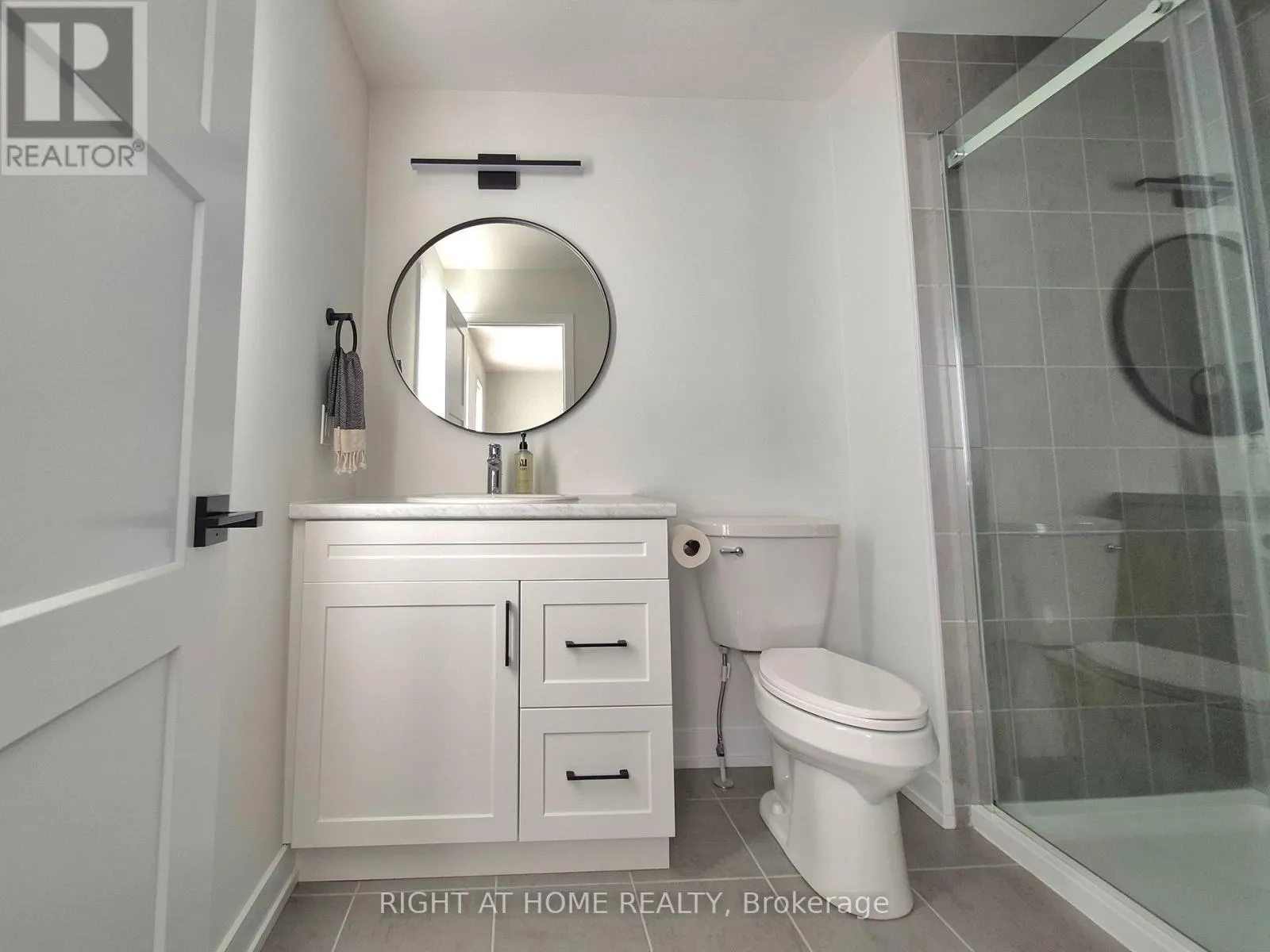 89 ARCHER AVENUE