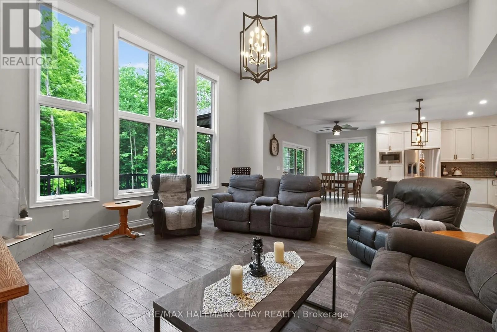 2 TIMBERLAND COURT S