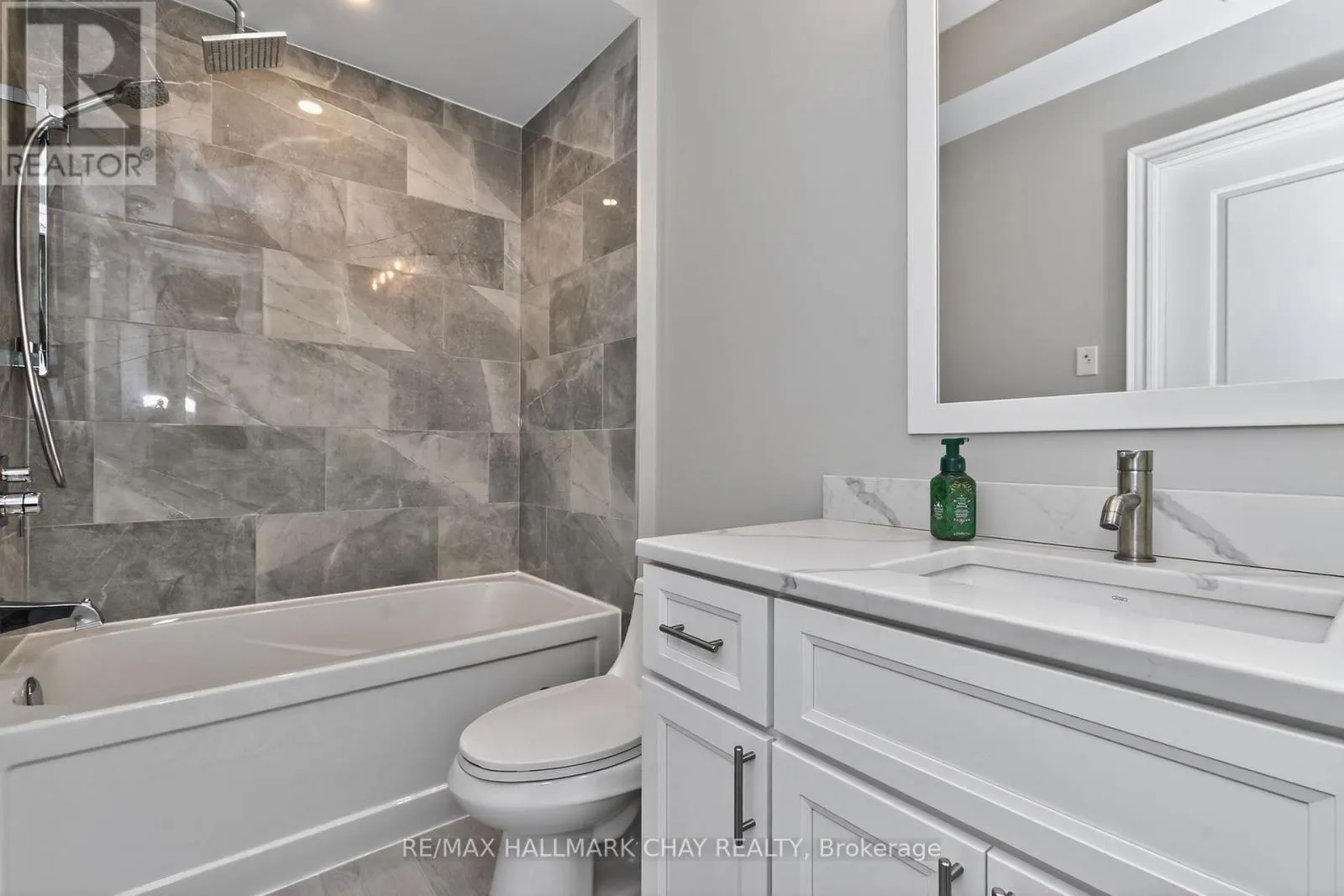 2 TIMBERLAND COURT S