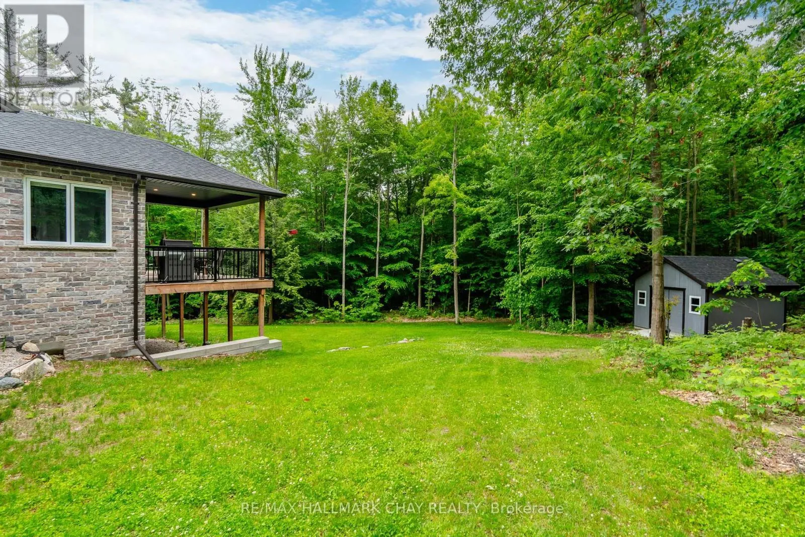 2 TIMBERLAND COURT S