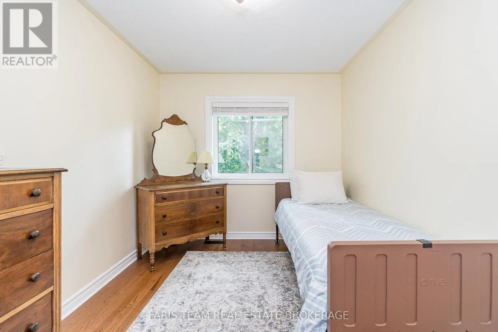 33 WILLOW LANDING ROAD
