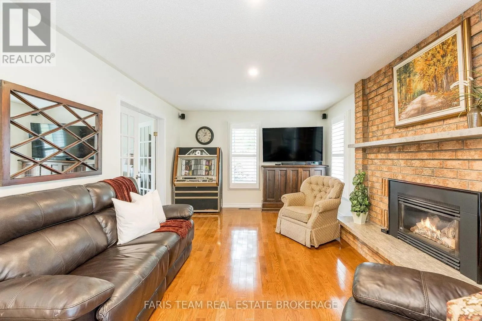 33 WILLOW LANDING ROAD