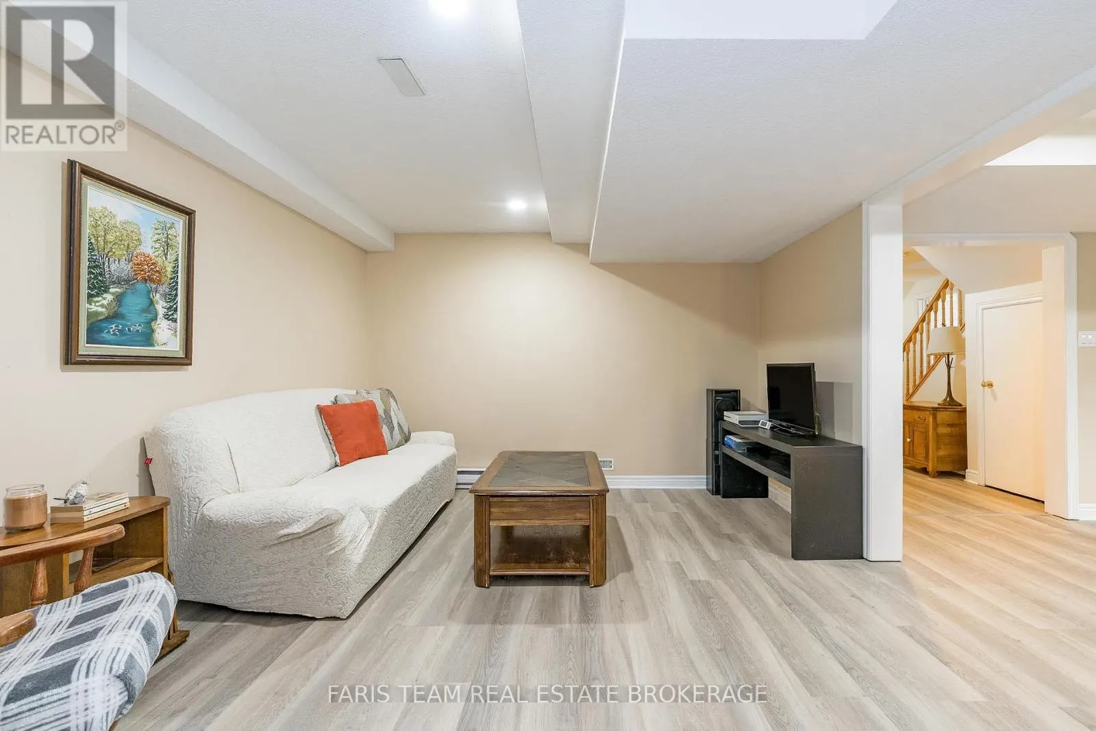 33 WILLOW LANDING ROAD
