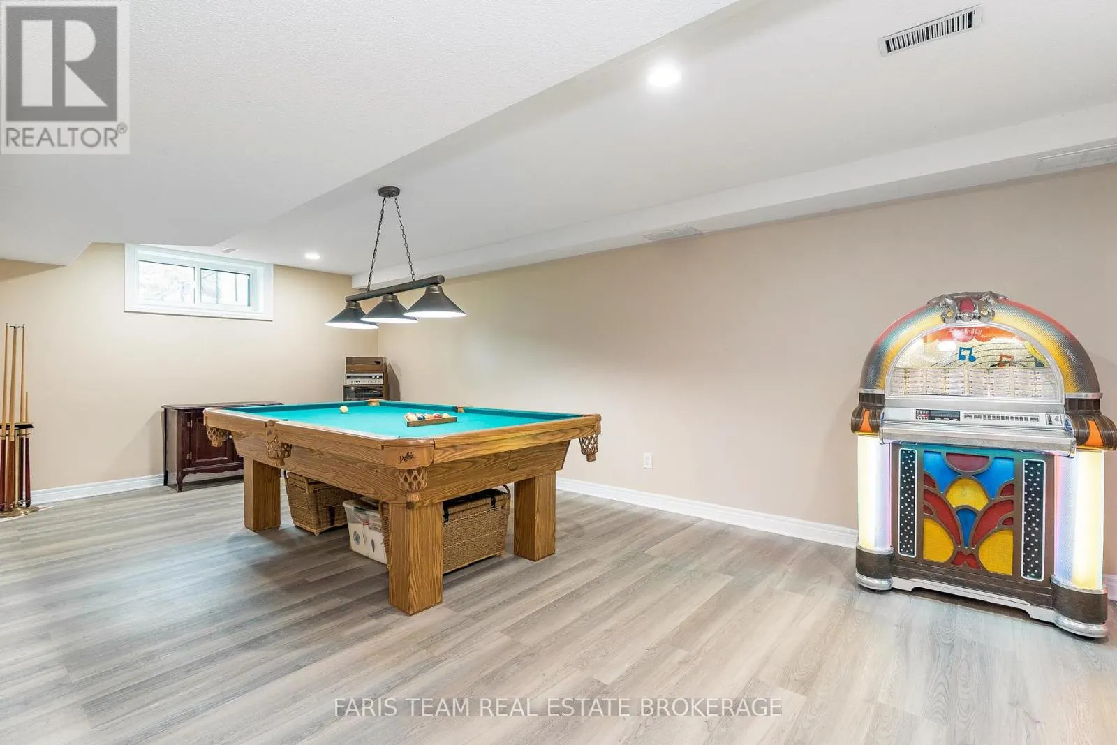 33 WILLOW LANDING ROAD