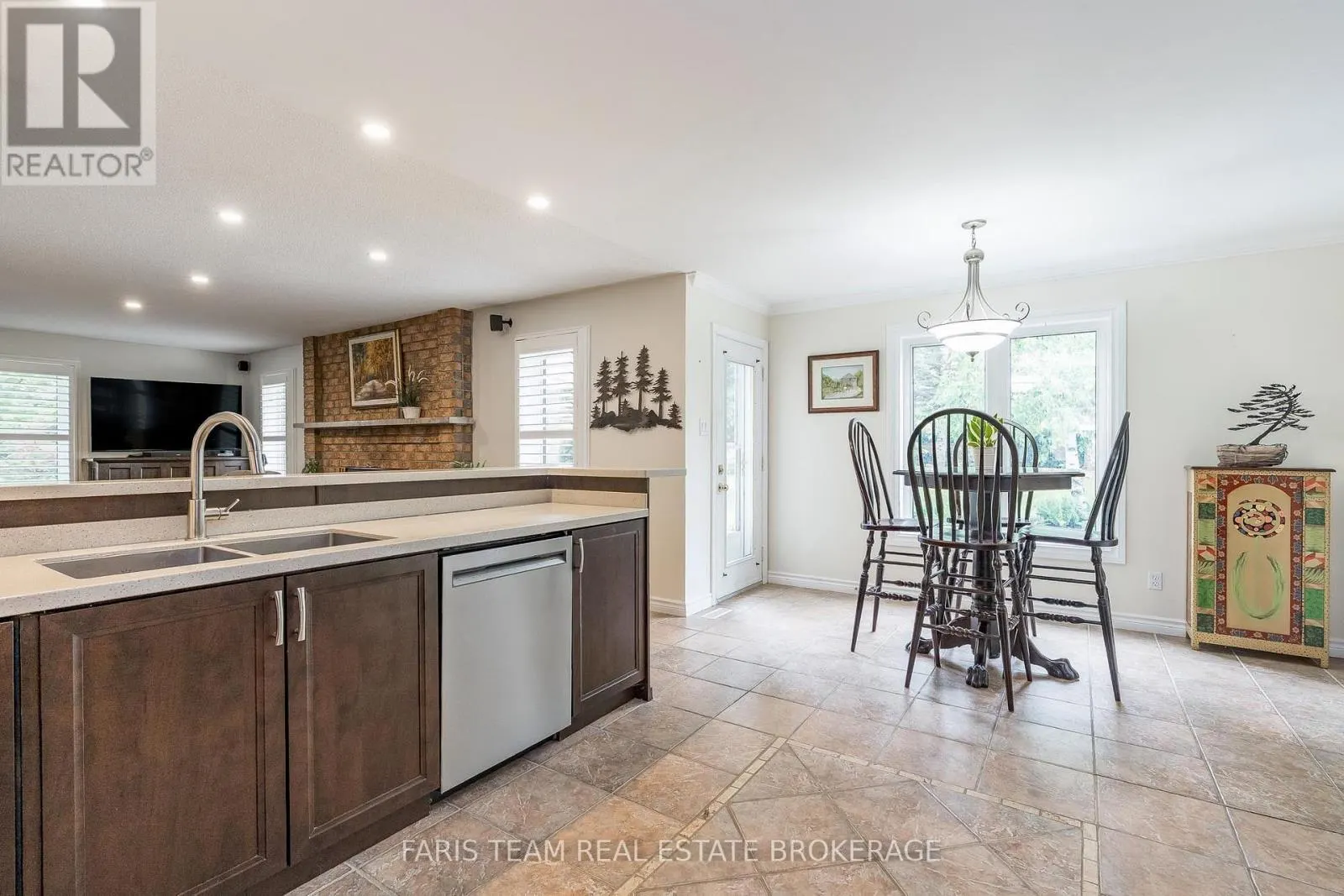 33 WILLOW LANDING ROAD
