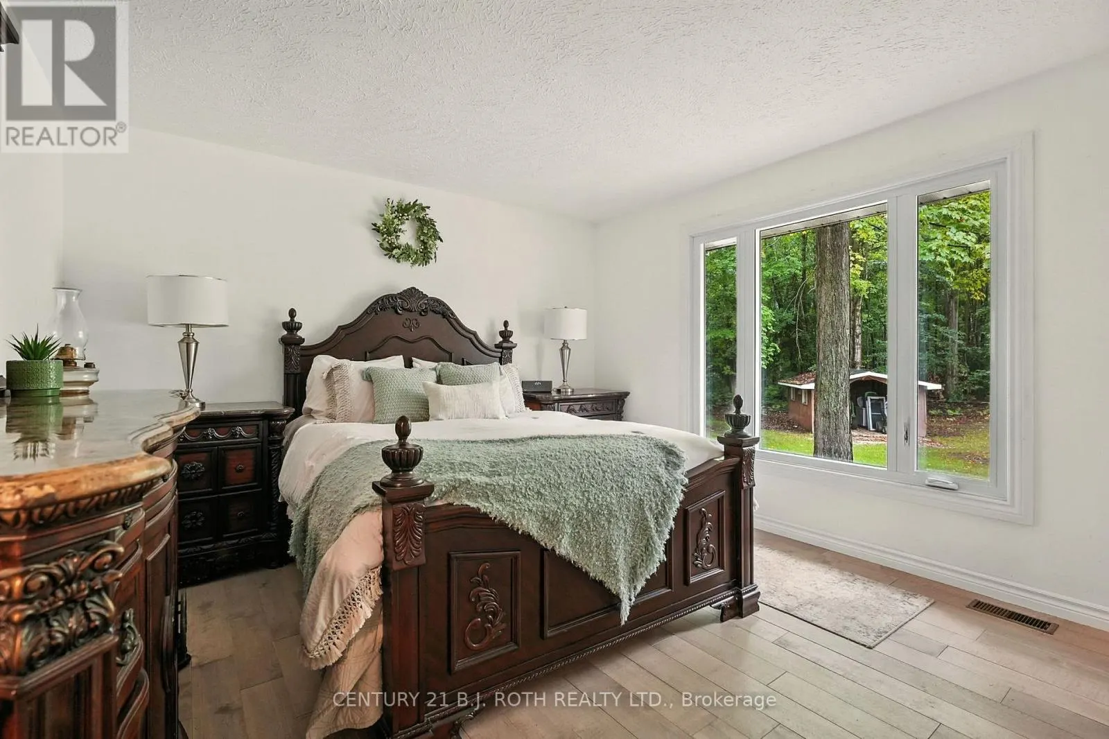 1250 COUNTY ROAD 6 ROAD S