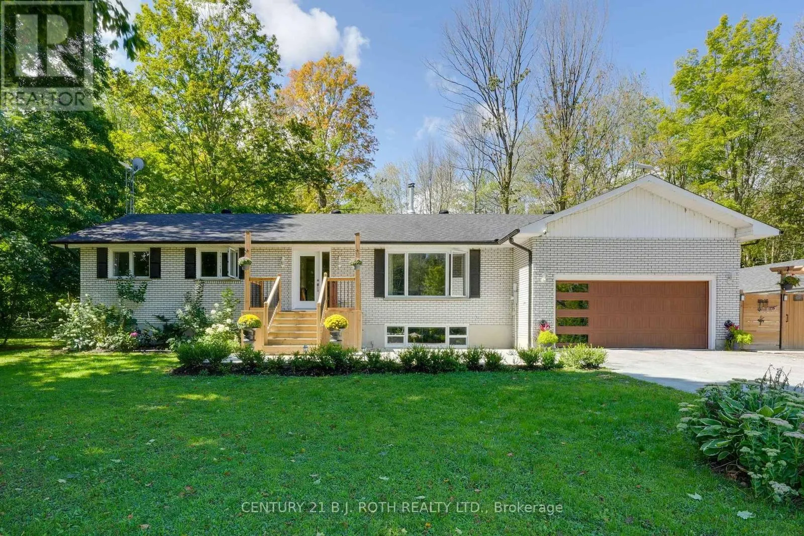1250 COUNTY ROAD 6 ROAD S