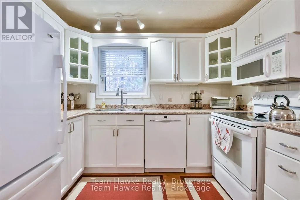 20 - 90 BURKE STREET, #20
