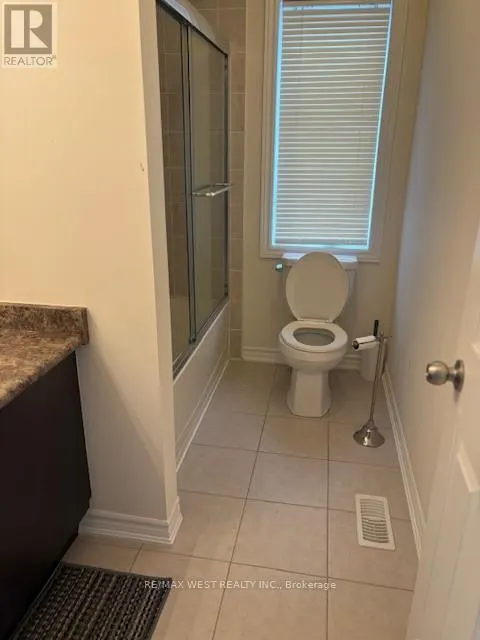 7 VILLAGE GATE DRIVE