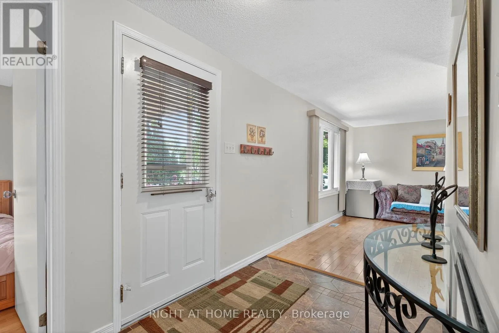 688 BAYVIEW DRIVE