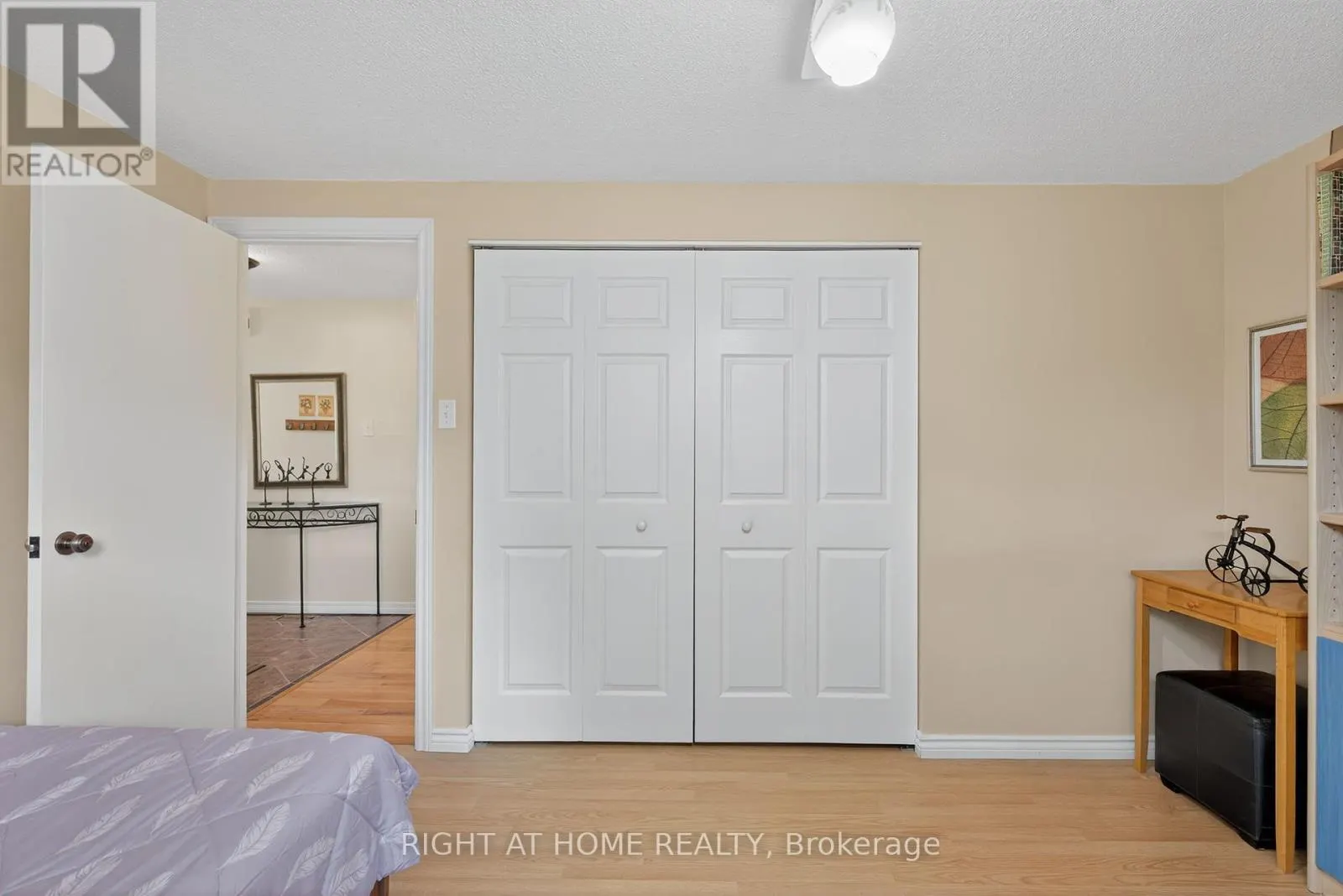 688 BAYVIEW DRIVE