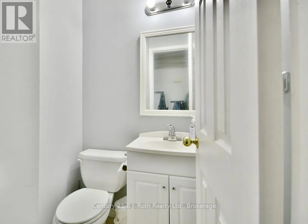 7 - 441 BARRIE ROAD, #7
