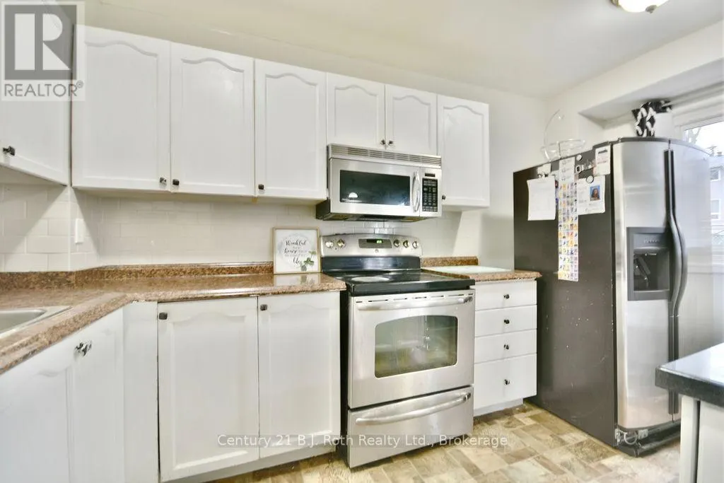7 - 441 BARRIE ROAD, #7