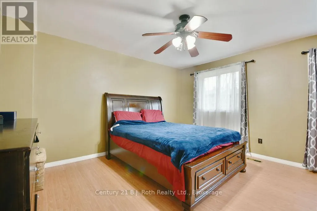 7 - 441 BARRIE ROAD, #7