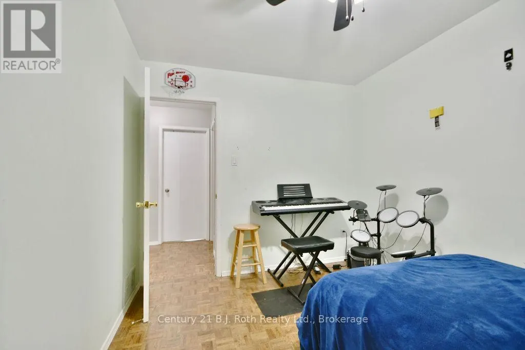7 - 441 BARRIE ROAD, #7