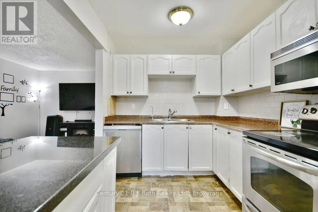 7 - 441 BARRIE ROAD, #7