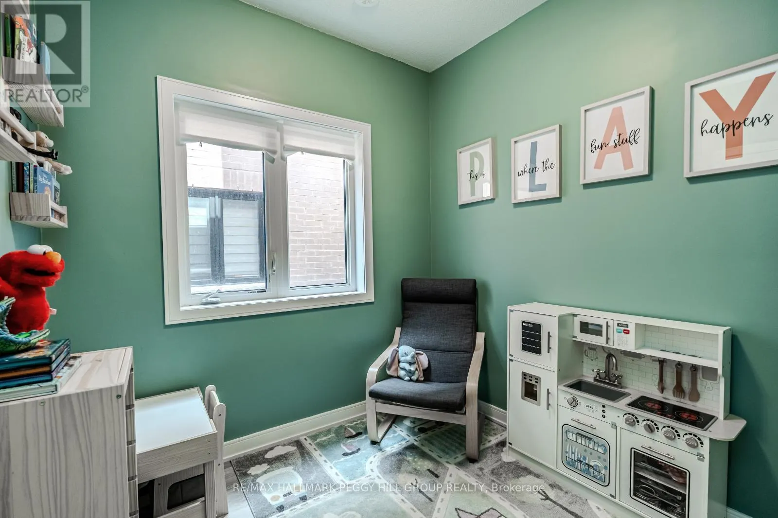 25 RED MAPLE LANE