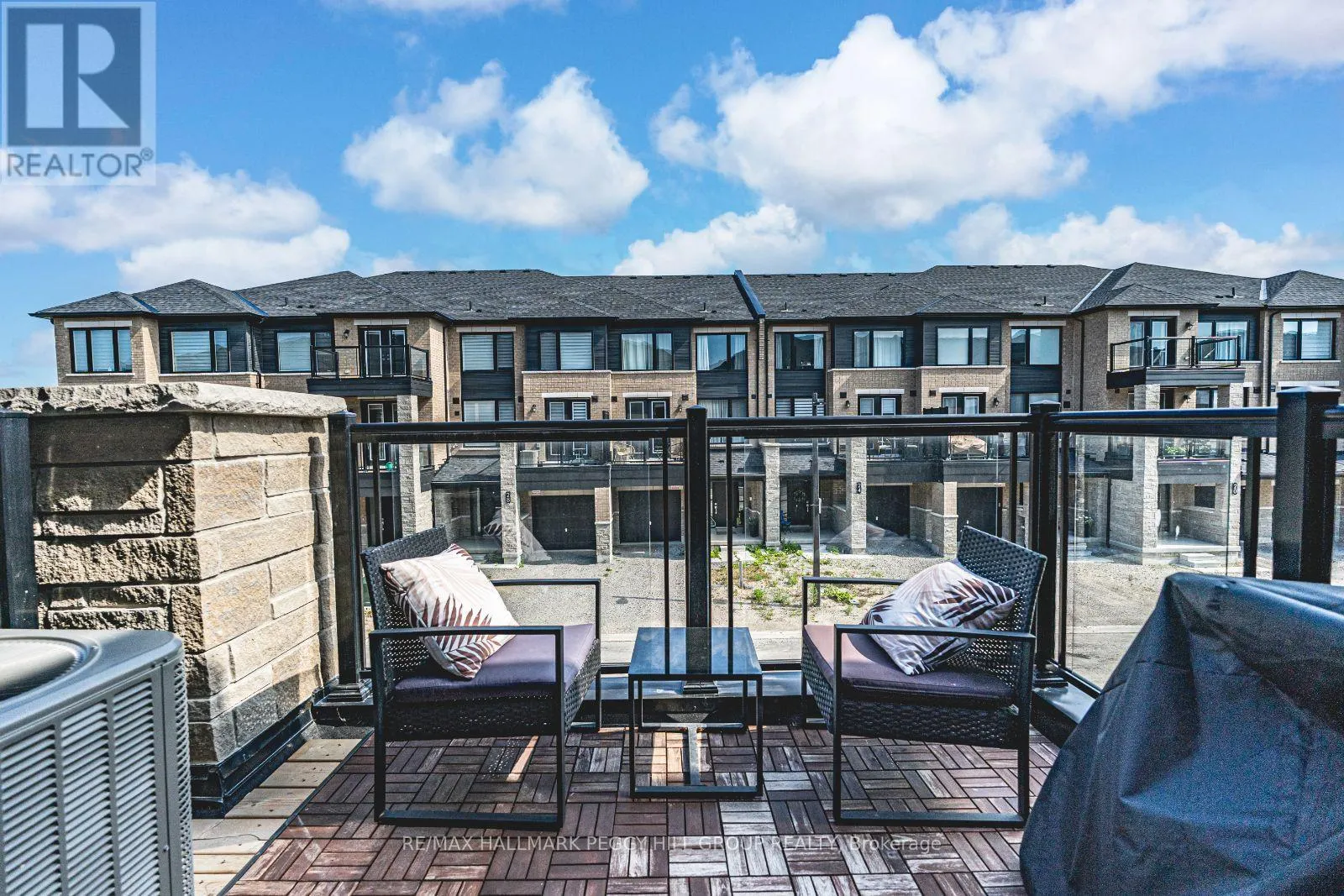 25 RED MAPLE LANE
