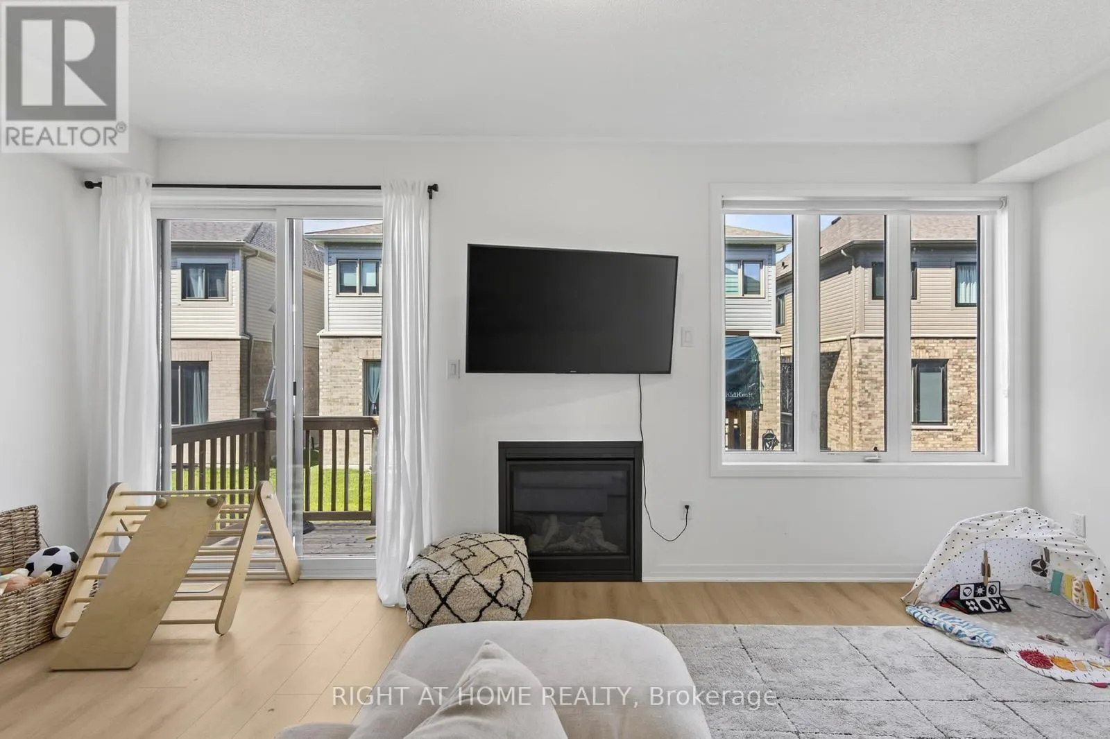 86 WEST OAK TRAIL