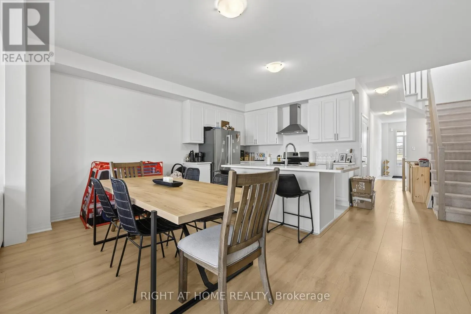 86 WEST OAK TRAIL