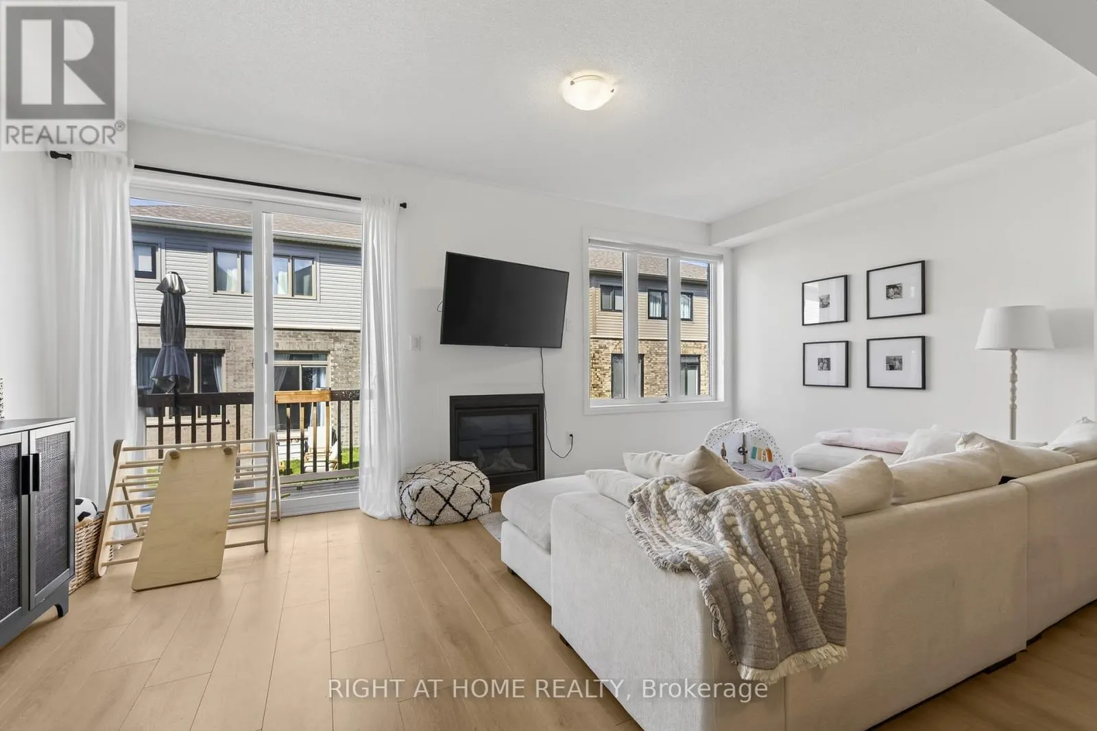 86 WEST OAK TRAIL