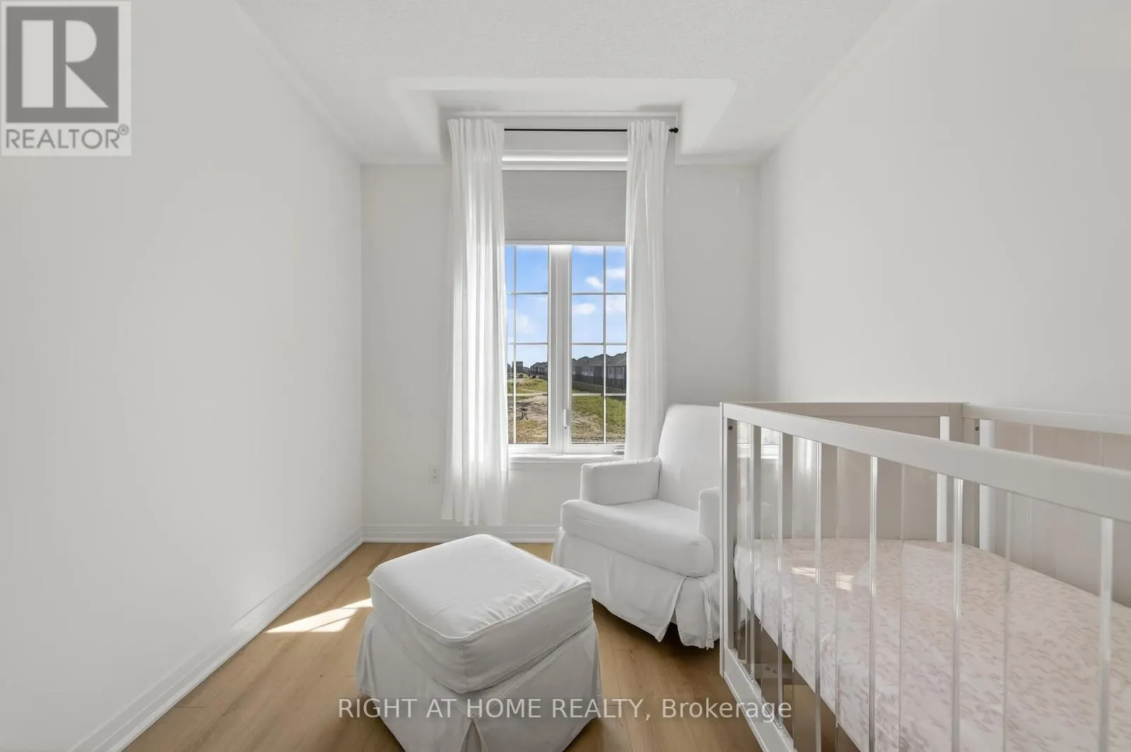 86 WEST OAK TRAIL