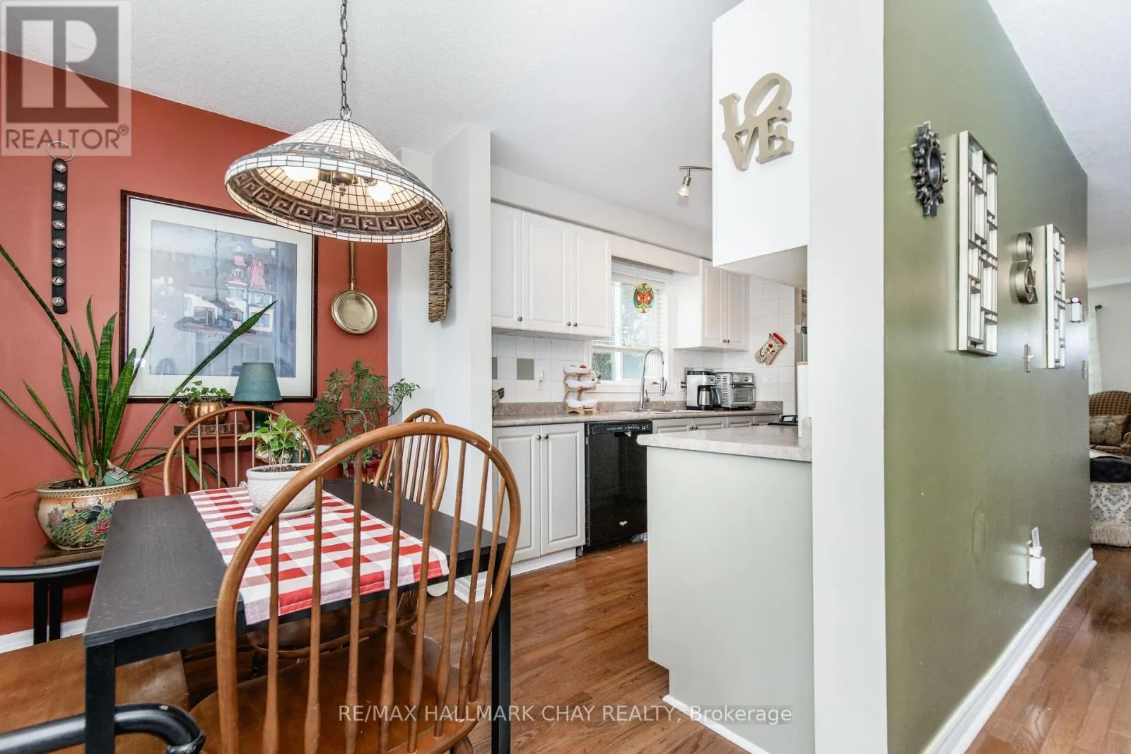 11 - 234 CUNDLES ROAD E