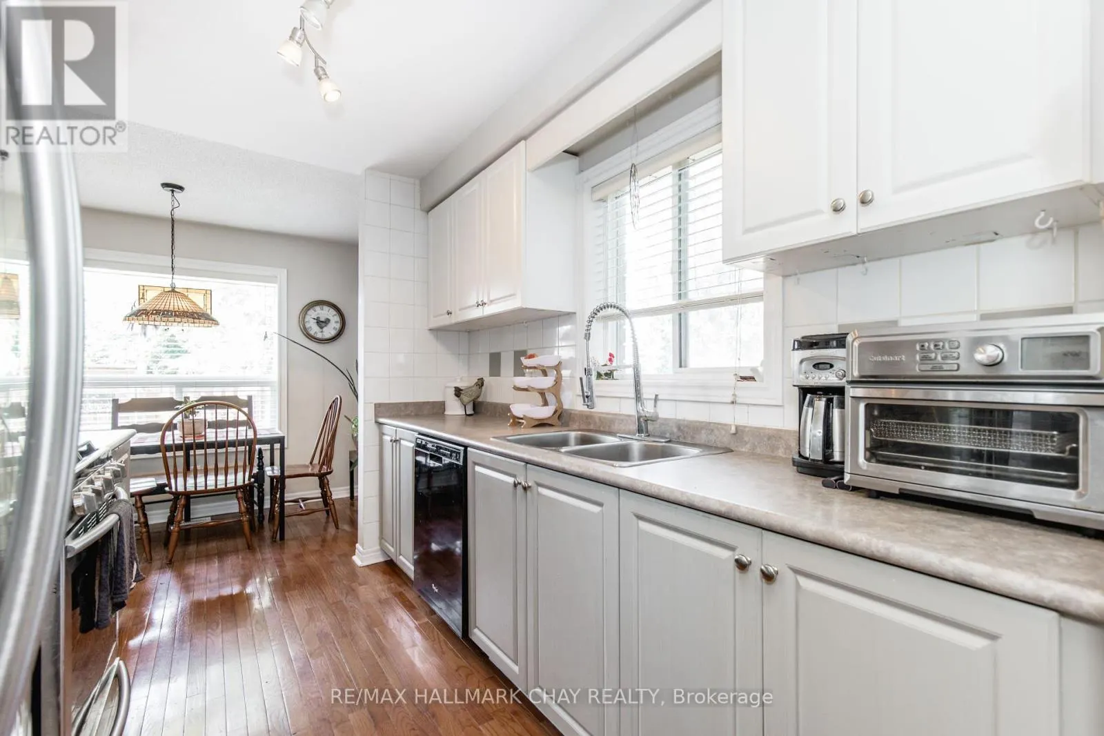 11 - 234 CUNDLES ROAD E