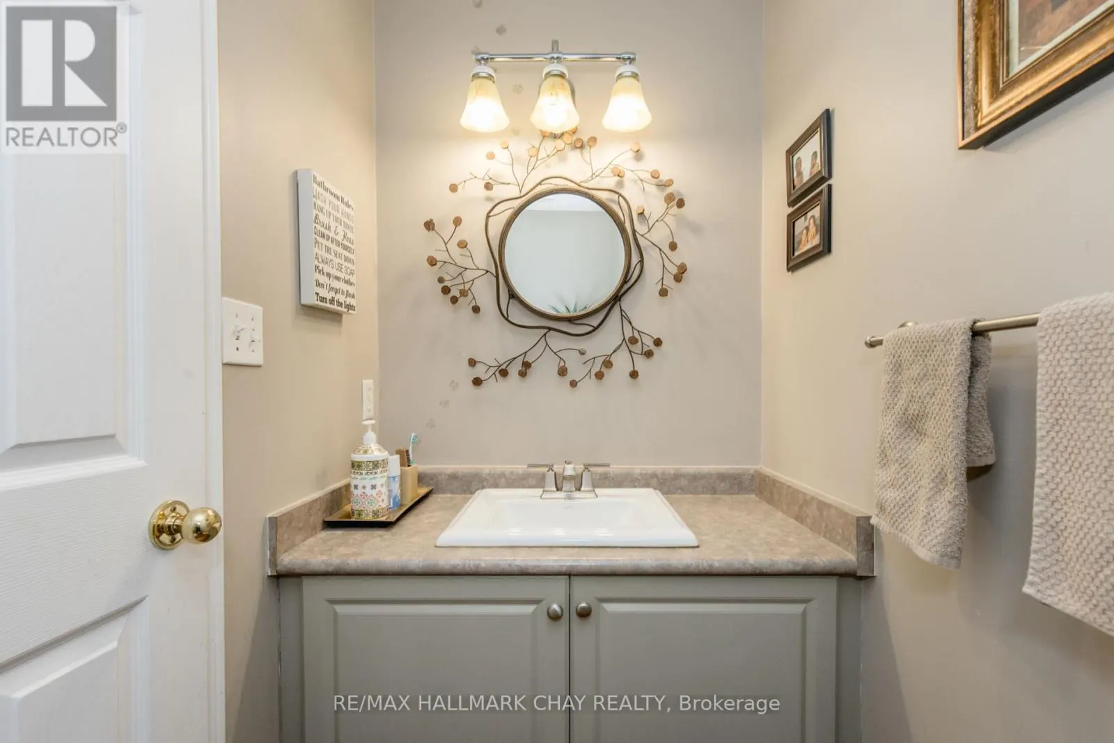 11 - 234 CUNDLES ROAD E