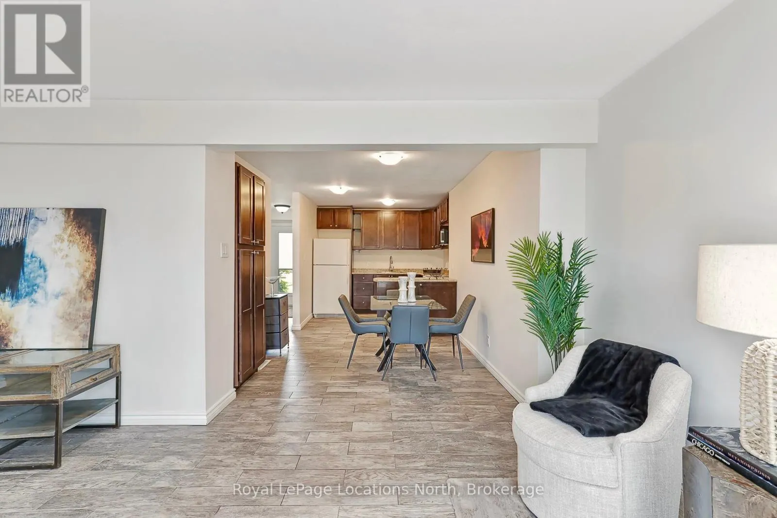585 TENTH STREET