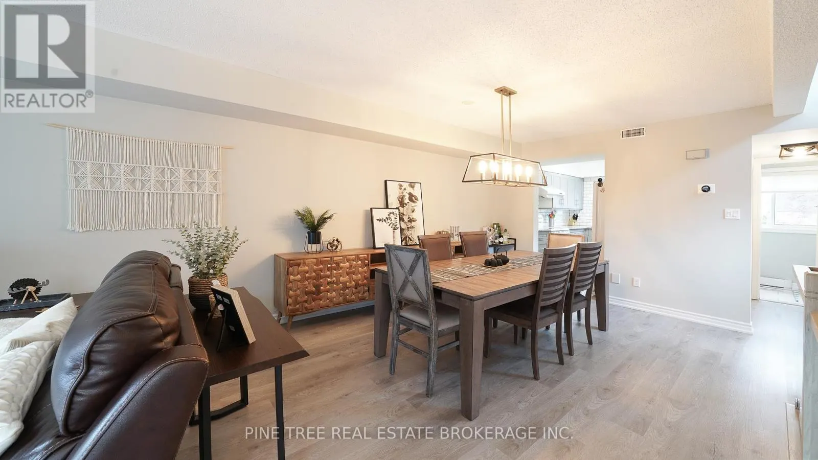 11 - 30 LAGUNA PARKWAY