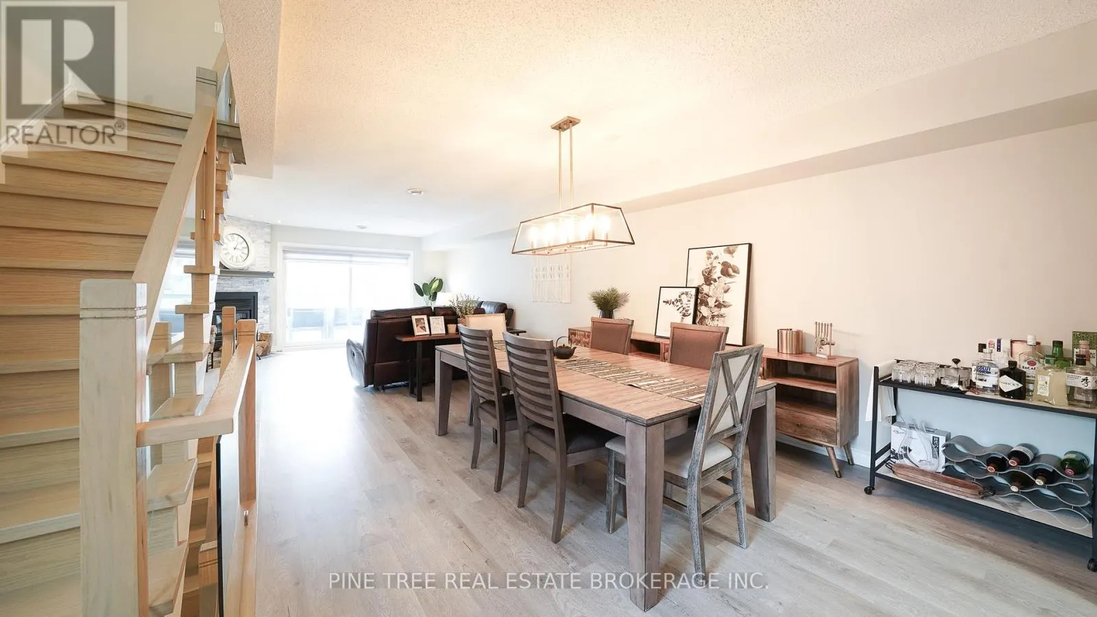 11 - 30 LAGUNA PARKWAY