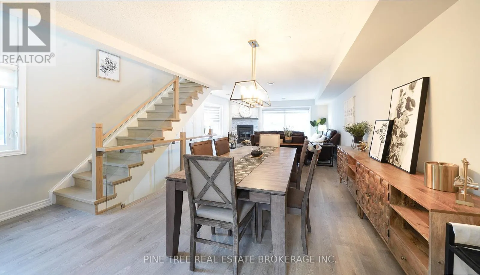 11 - 30 LAGUNA PARKWAY