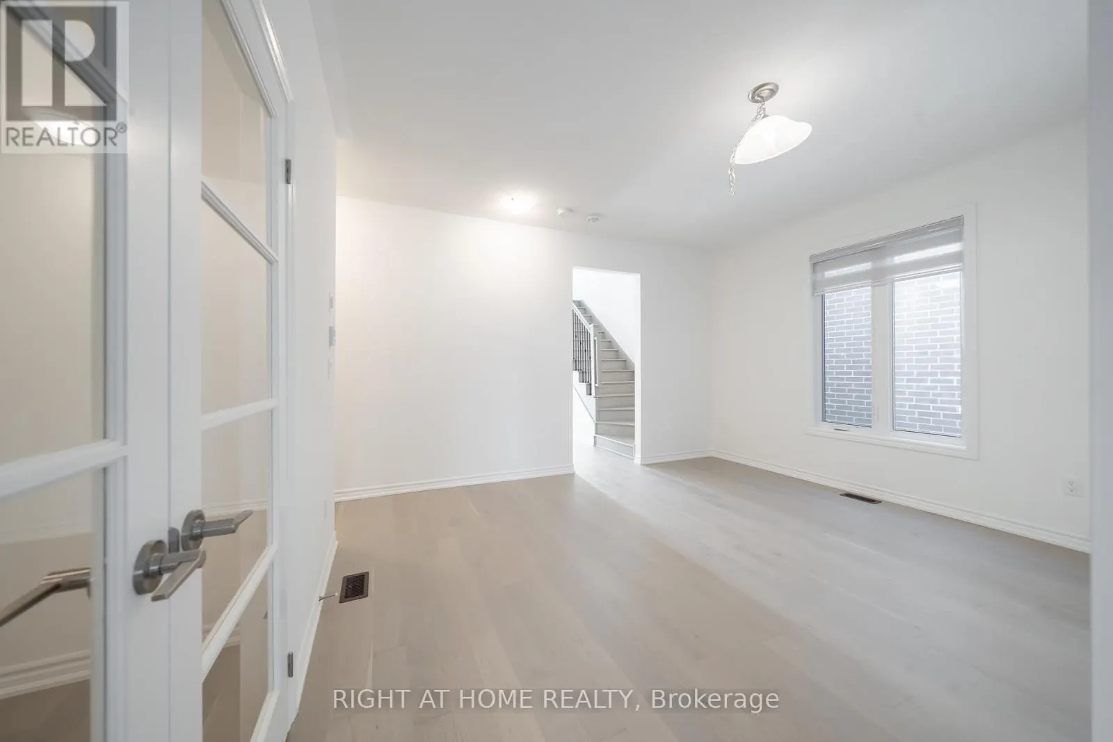 26 WEST OAK TRAIL