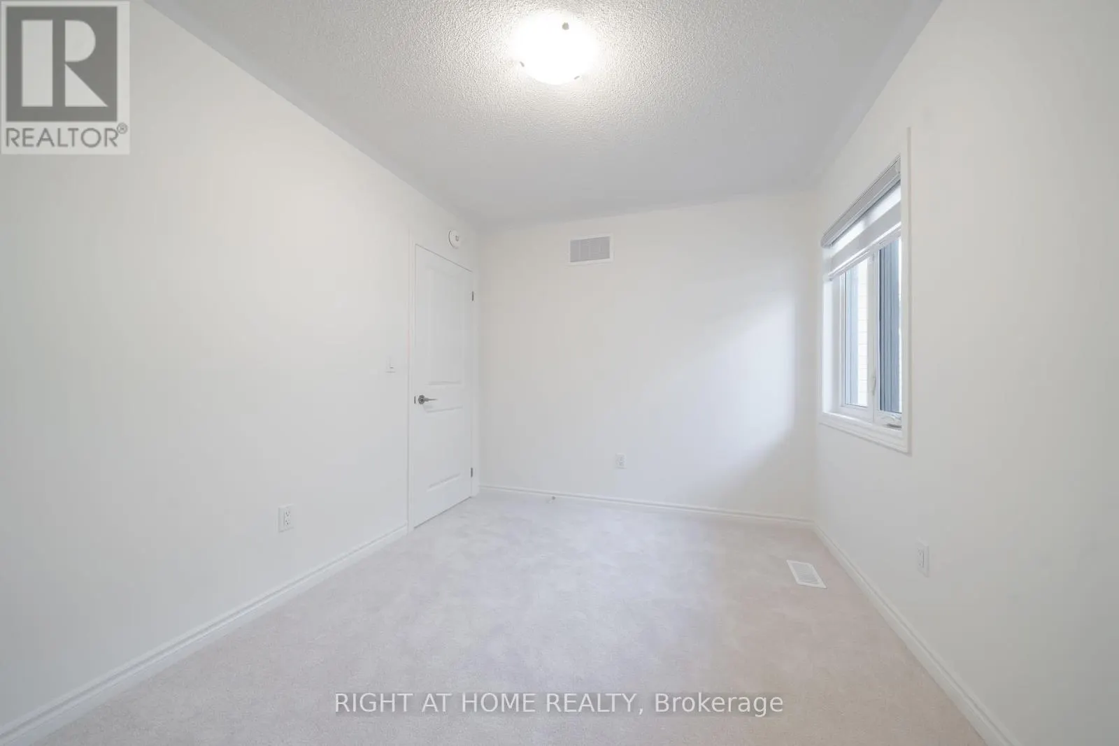 26 WEST OAK TRAIL