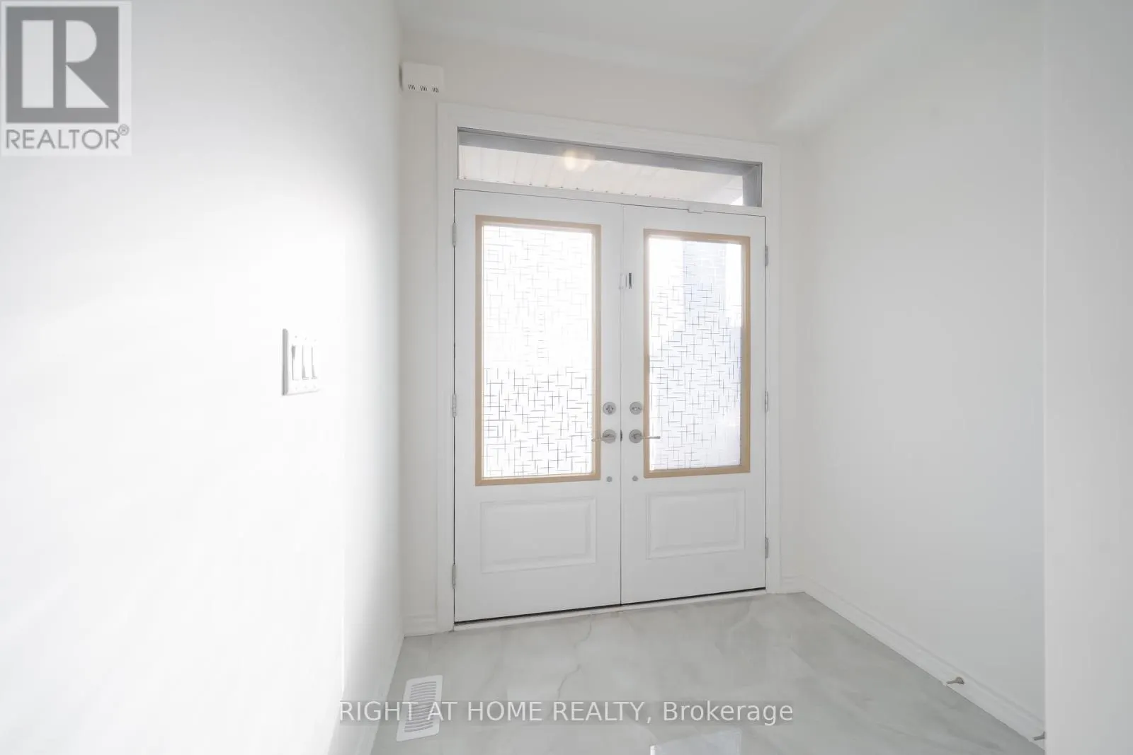 26 WEST OAK TRAIL