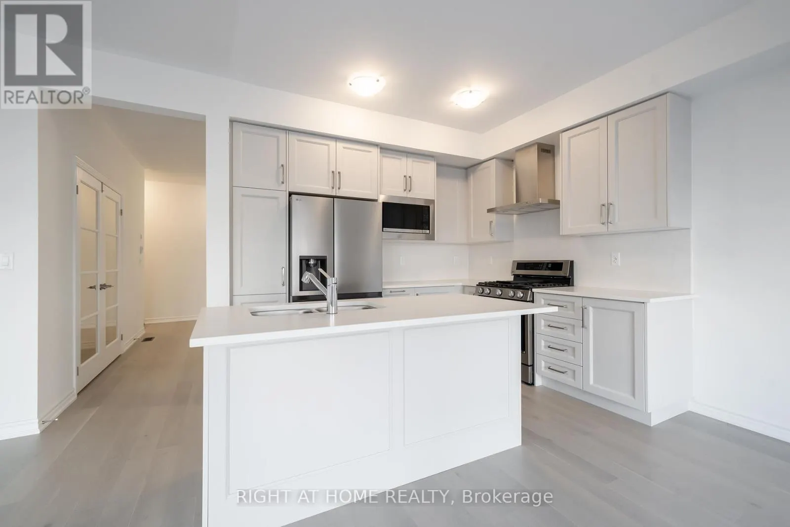 26 WEST OAK TRAIL