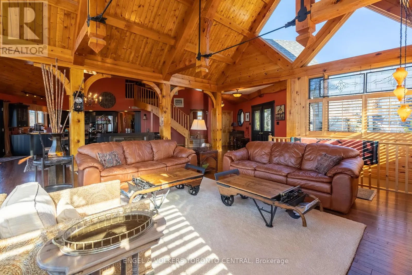 11 VALLEYCREST DRIVE