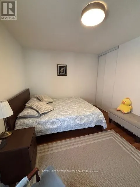 UPPER - 15 CAPILANO COURT