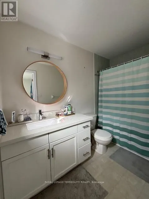UPPER - 15 CAPILANO COURT